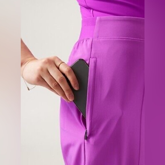 NWT ATHLETA Brooklyn Heights | Vienna Slim Pant in Jazzy Purple - Picture 1 of 9